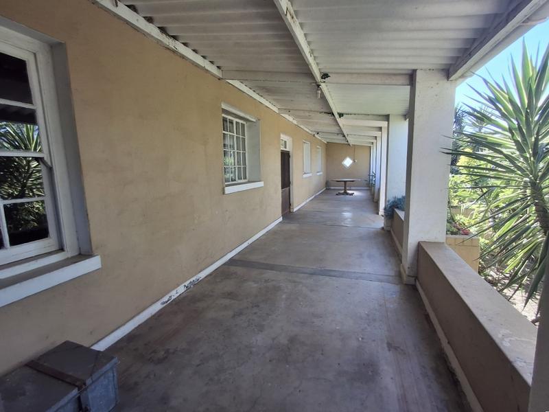 5 Bedroom Property for Sale in Stompneus Bay Western Cape